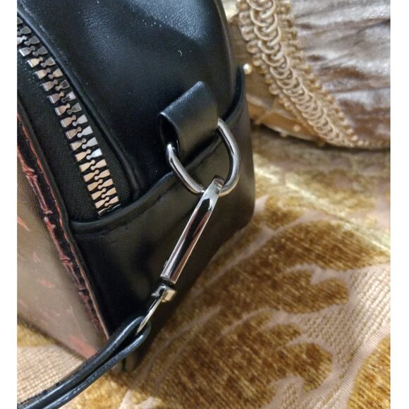 👉LAST CHANCE‼️ Halloween Ready "Keep Kreepy" Skeleton Crossbody Pouch - Picture 13 of 14